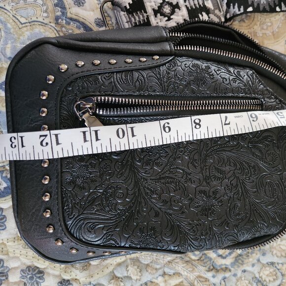 Sam & Hadley Black Crosbody/Sling Bag - Picture 10 of 12